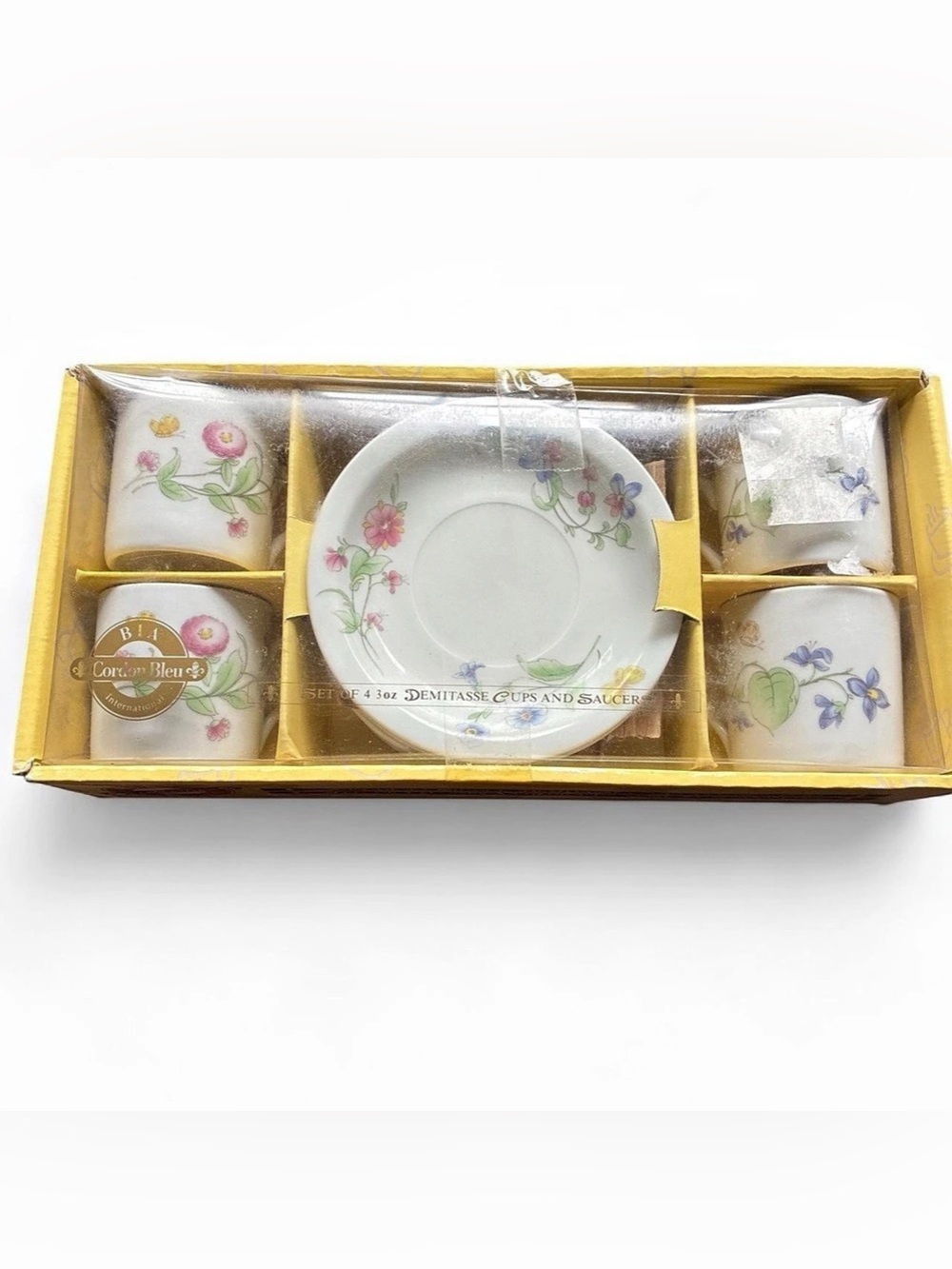 Cordon Bleu International DemItasse Cups and Saucers Set of 4 Floral Demitasse